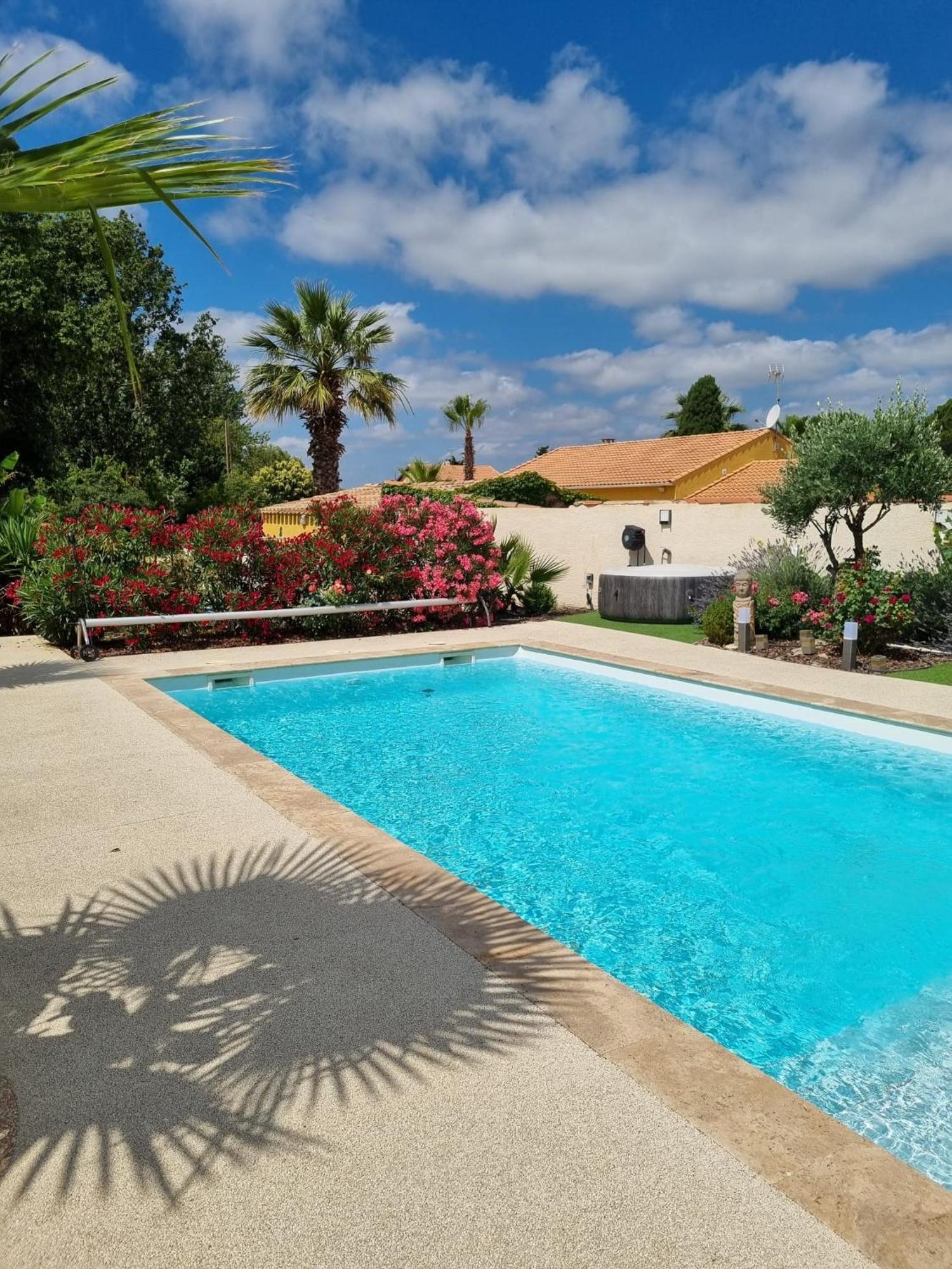Appartement Top Entre Mer Et Montagne Thezan-les-Beziers Exterior foto
